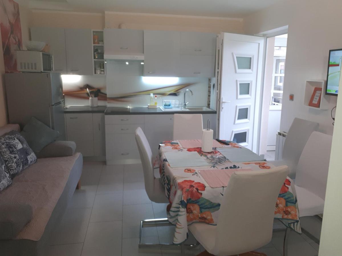 Apartment Lucija Kostrena Buitenkant foto